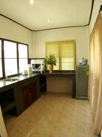 Resize of DSCF4153.JPG (9945 bytes)