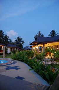 Resize of DSC_0035.JPG (13580 bytes)