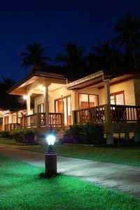 Resize of DSC_0059.JPG (14976 bytes)